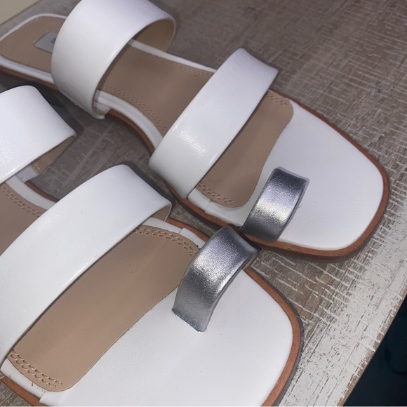 STEVEN NEW YORK WHITE WITH SILVER TOE BAND LEATHER  COMFORT SANDALS SIZE 8.5 M - Picture 16 of 16